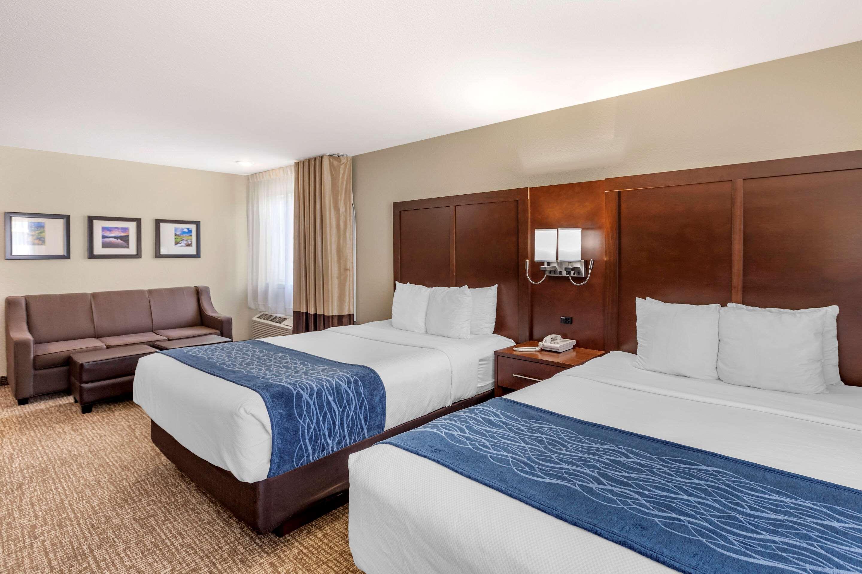 Comfort Inn & Suites Greeley Esterno foto