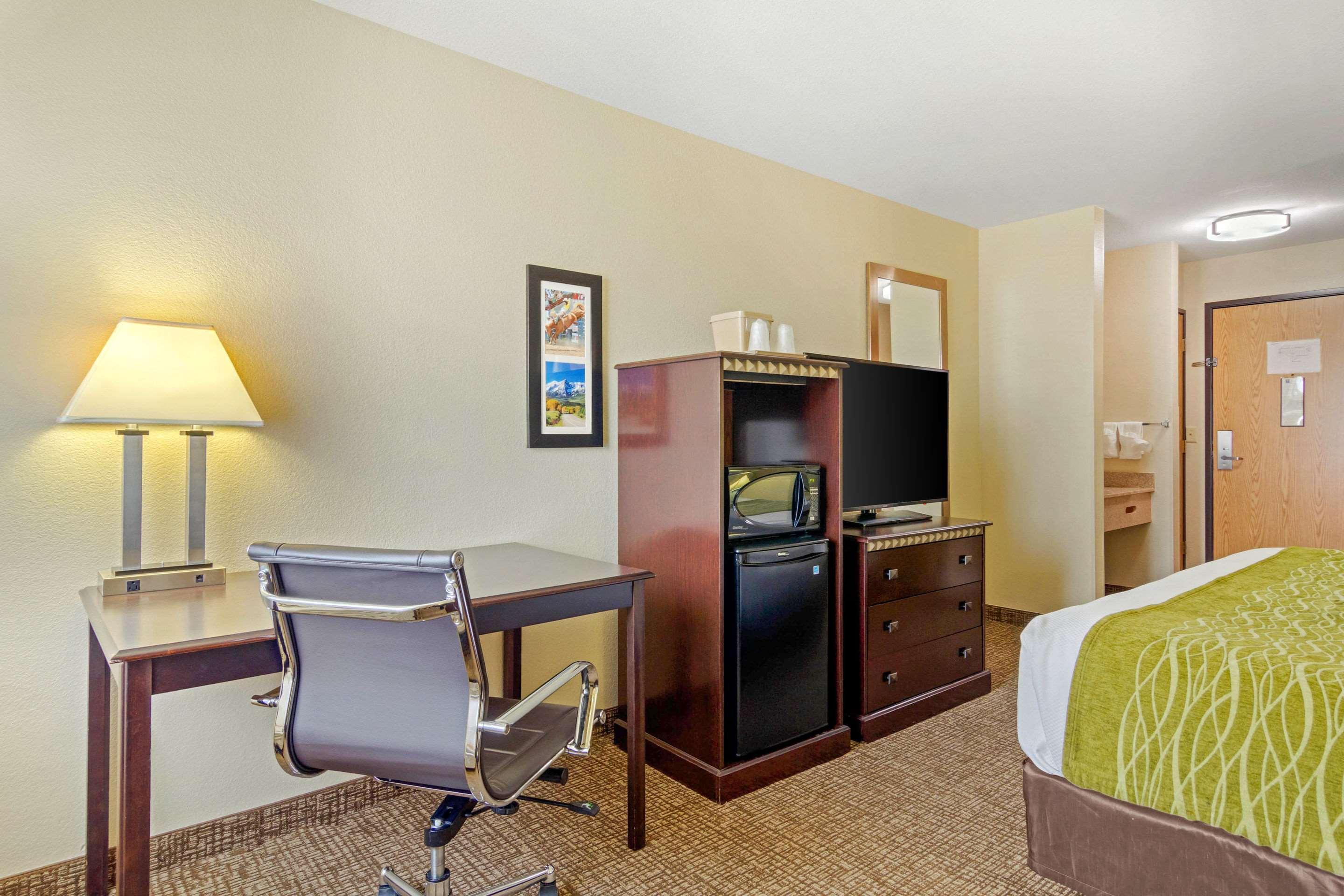 Comfort Inn & Suites Greeley Esterno foto