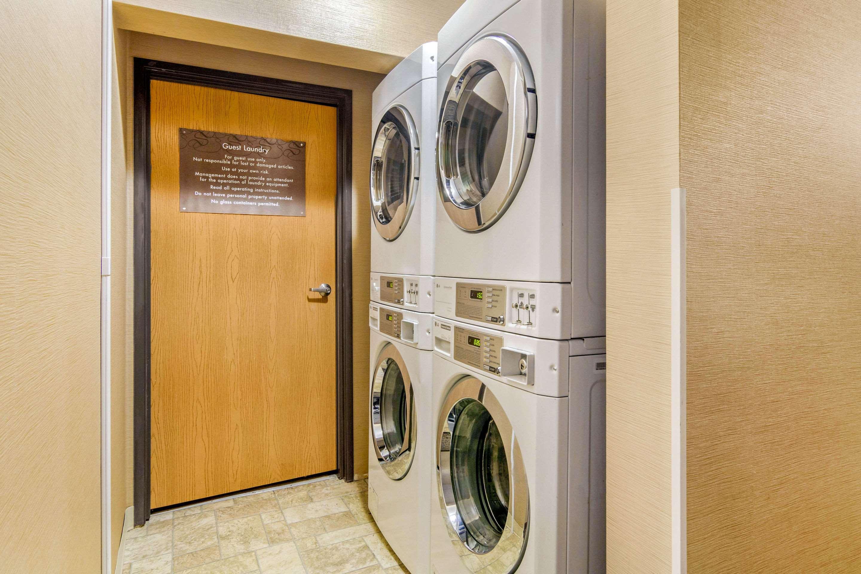 Comfort Inn & Suites Greeley Esterno foto