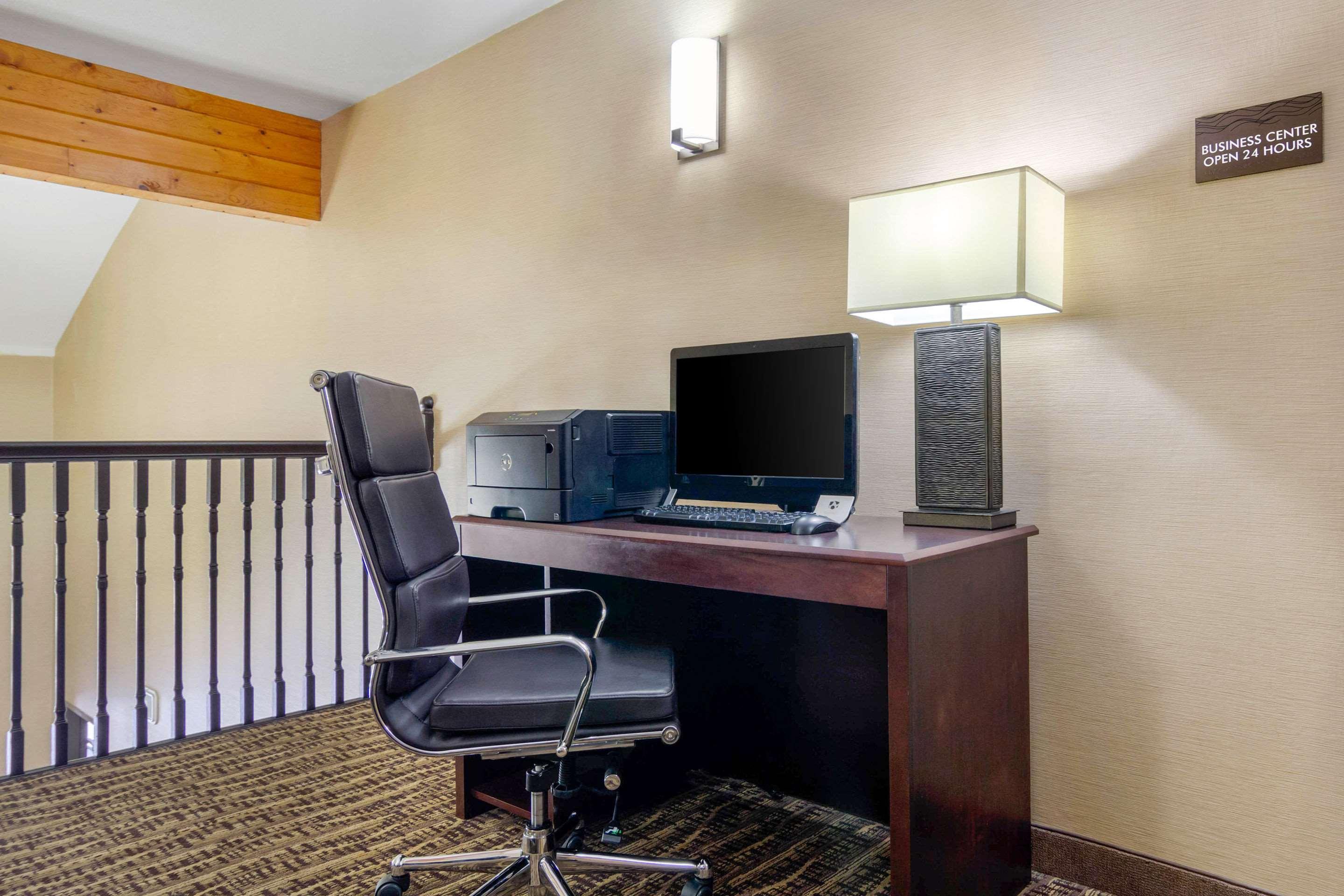 Comfort Inn & Suites Greeley Esterno foto
