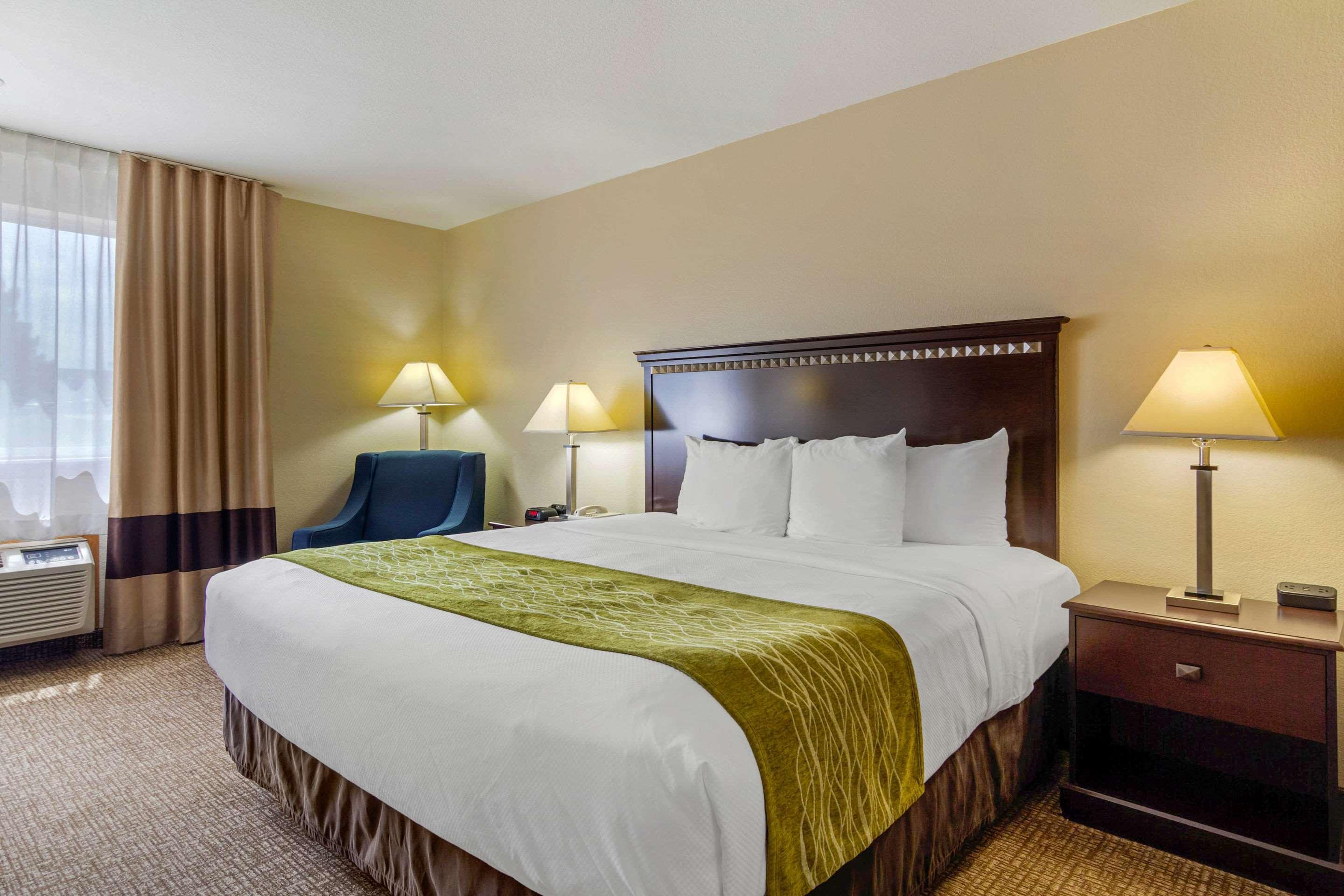 Comfort Inn & Suites Greeley Esterno foto