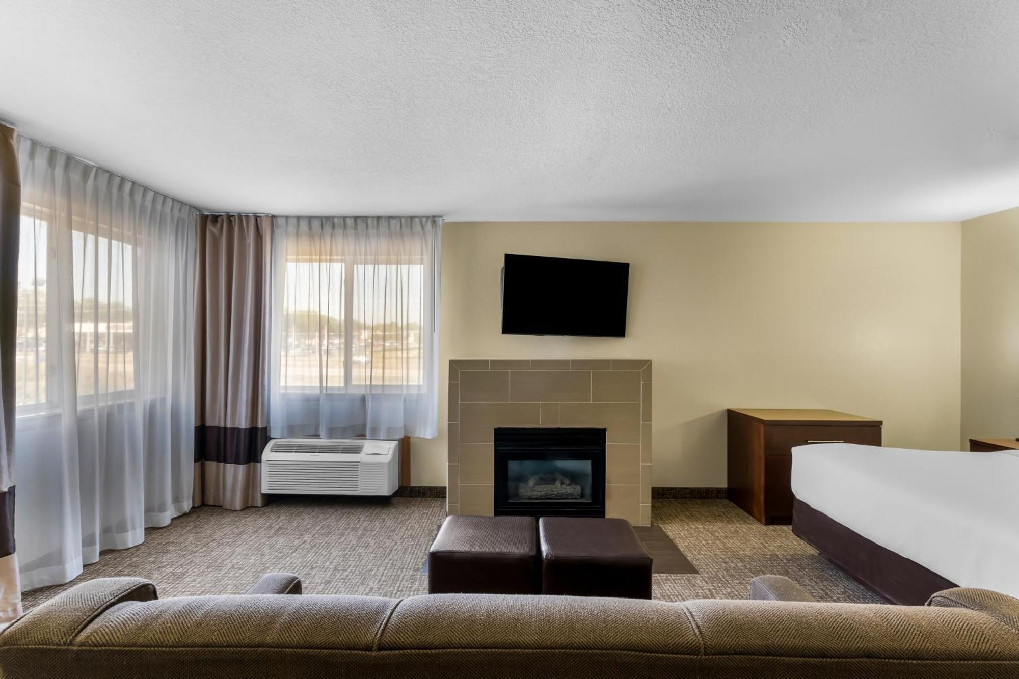 Comfort Inn & Suites Greeley Esterno foto