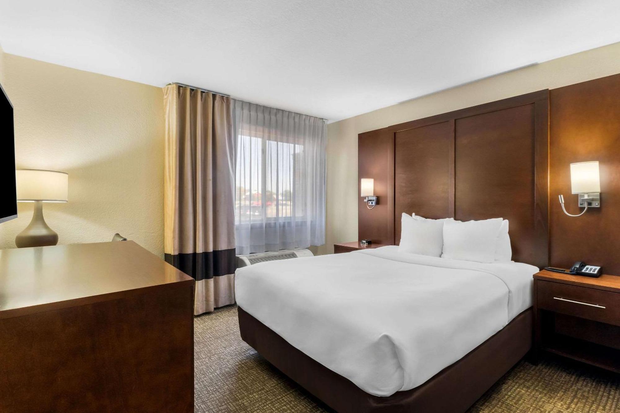 Comfort Inn & Suites Greeley Esterno foto